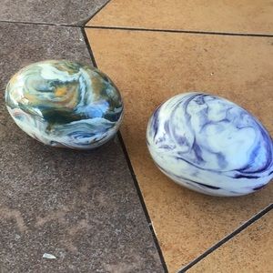 Ceramic decorator eggs.